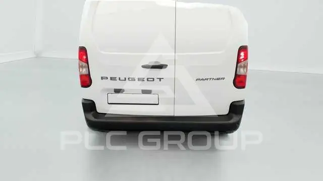 2025 Peugeot Partner