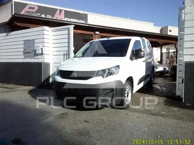 2025 Peugeot Partner
