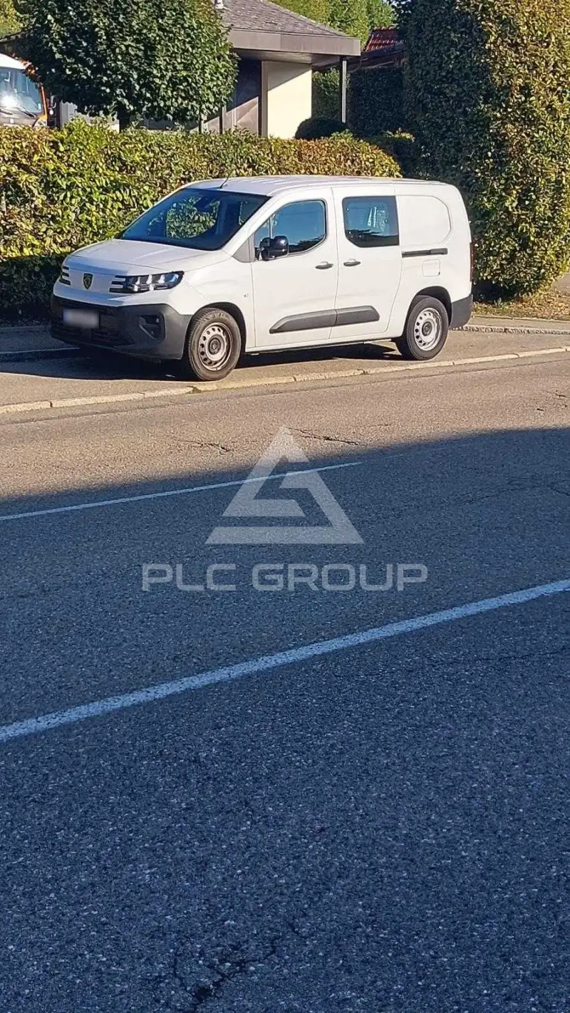 2025 Peugeot Partner