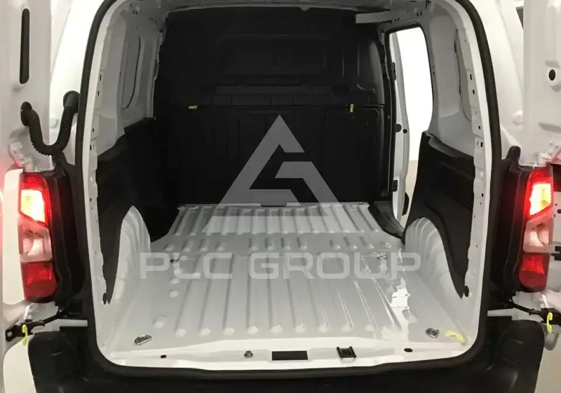 2025 Peugeot Partner