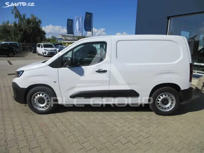 2025 Peugeot Partner