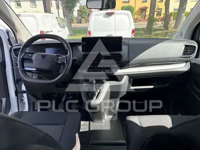 2025 Peugeot Expert
