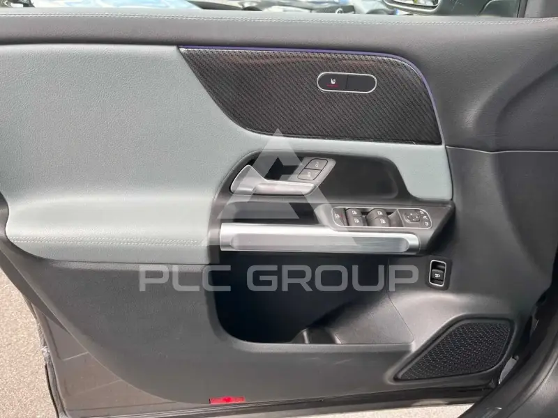2025 Mercedes Benz Glb