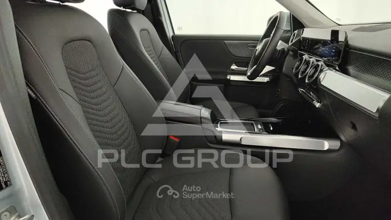2025 Mercedes Benz Glb