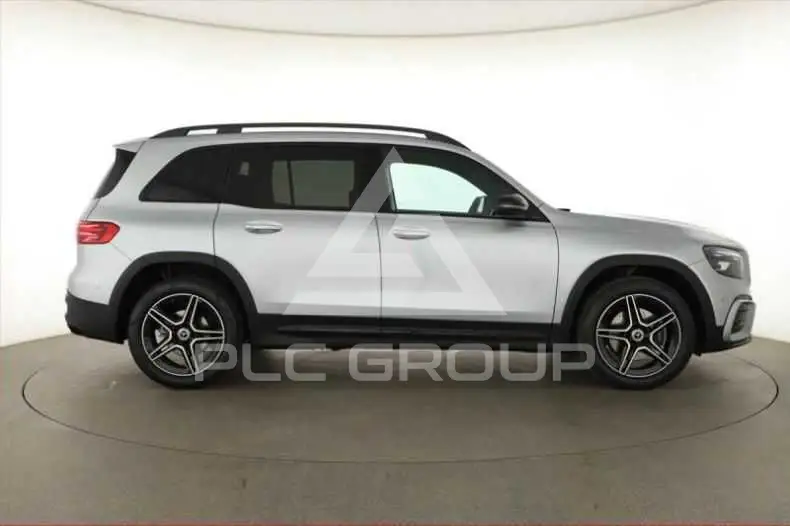 2025 Mercedes Benz Glb
