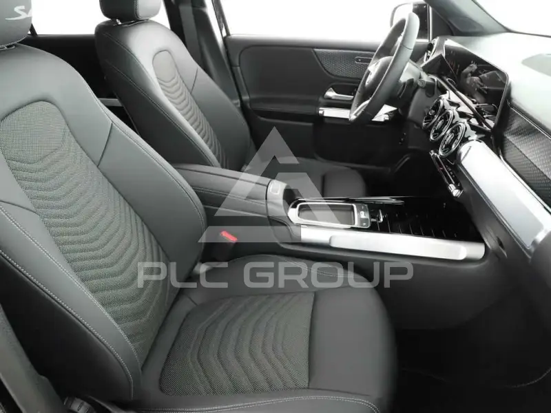 2025 Mercedes Benz Glb
