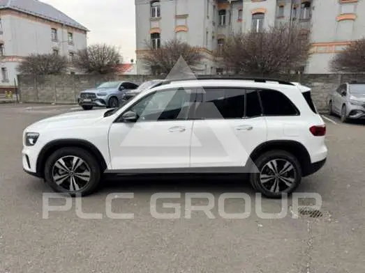 2025 Mercedes Benz Glb