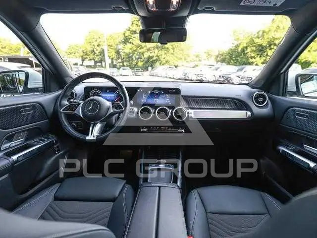 2025 Mercedes Benz Glb