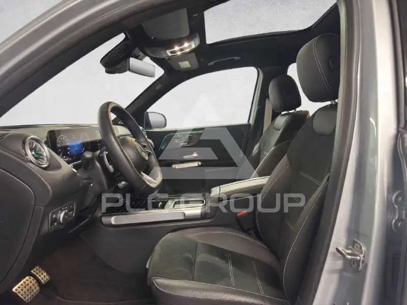 2025 Mercedes Benz Glb