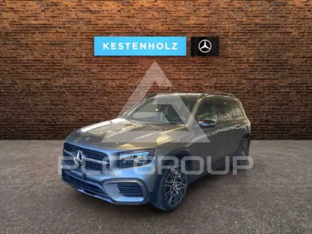 2025 Mercedes Benz Glb