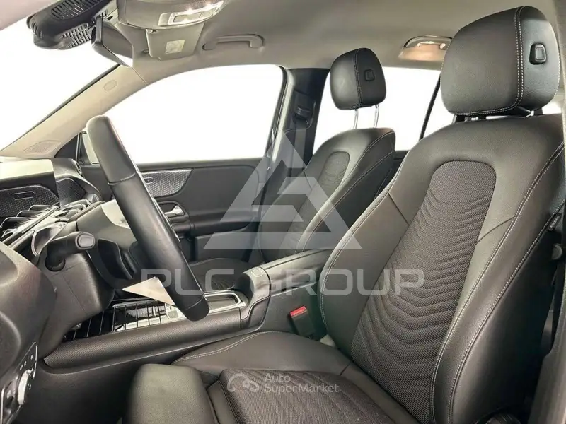 2025 Mercedes Benz Glb