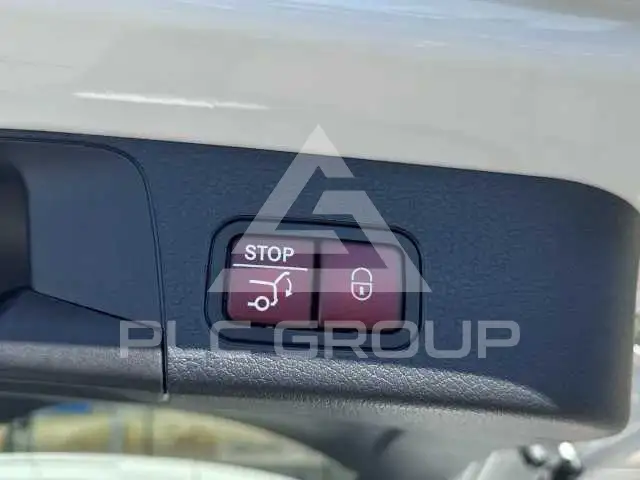 2025 Mercedes Benz Glb