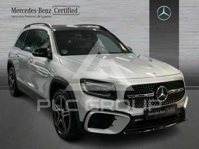 2025 Mercedes Benz Glb