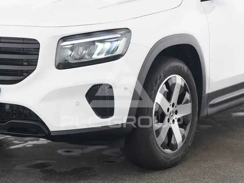 2025 Mercedes Benz Glb