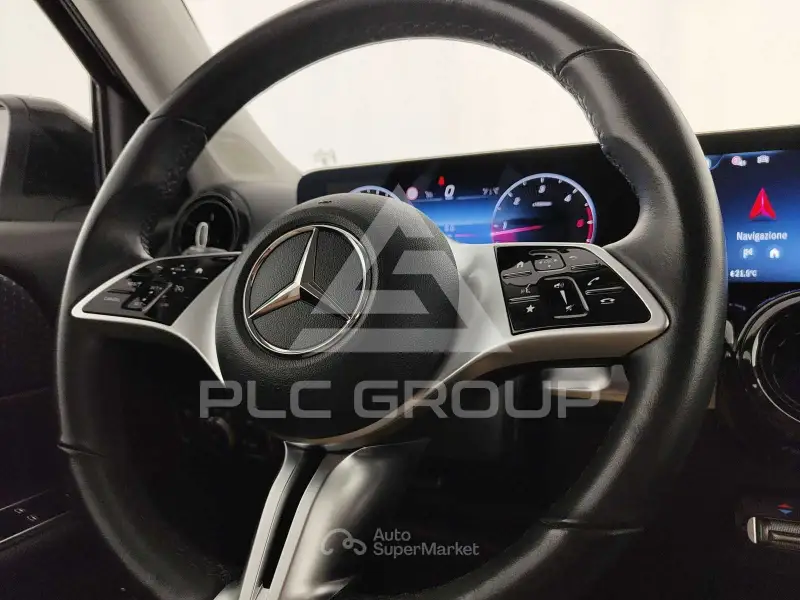 2025 Mercedes Benz Glb