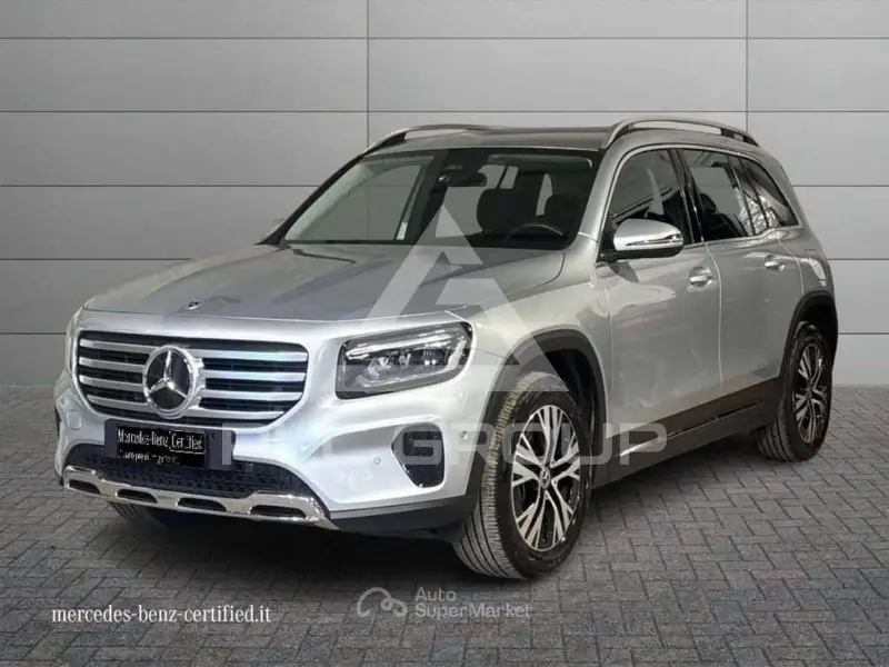 2025 Mercedes Benz Glb