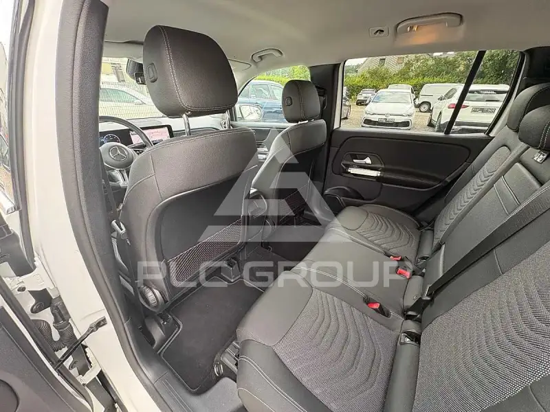 2025 Mercedes Benz Glb