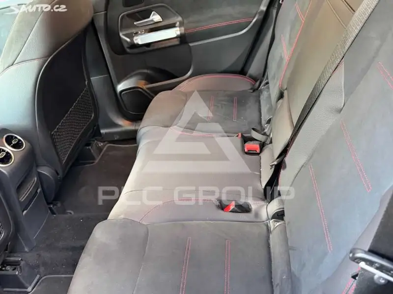 2025 Mercedes Benz Glb