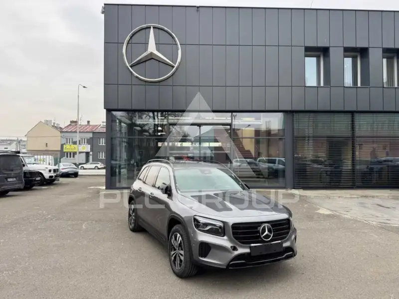 2025 Mercedes Benz Glb