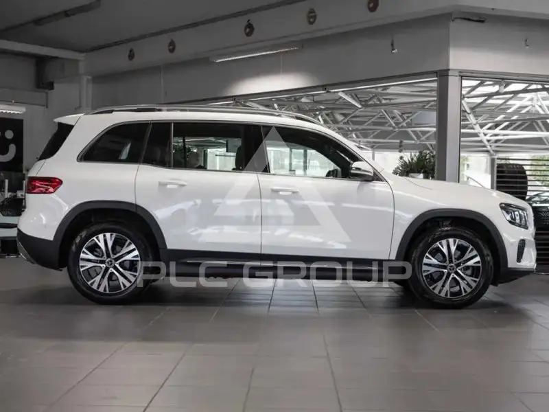 2025 Mercedes Benz Glb