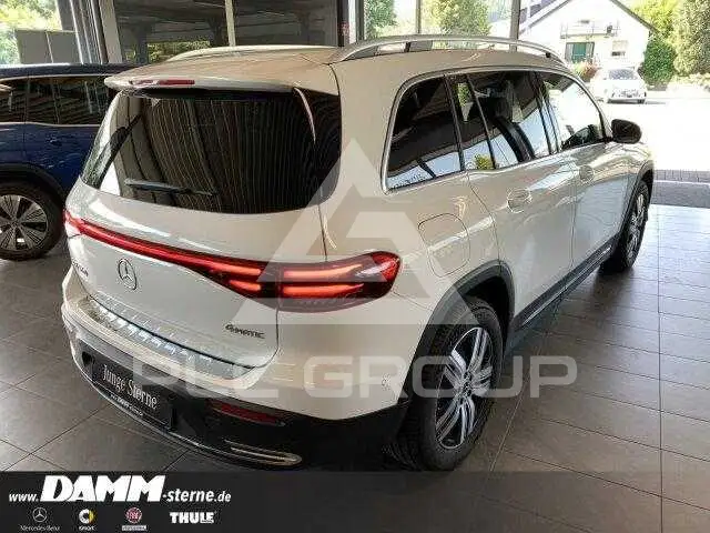 2025 Mercedes Benz E 300