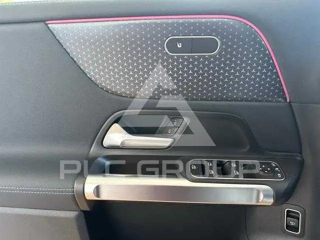 2025 Mercedes Benz E 300