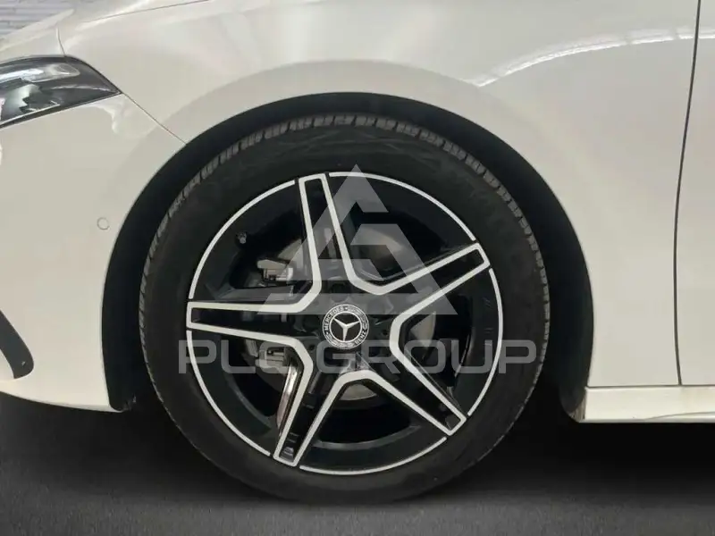 2025 Mercedes Benz A