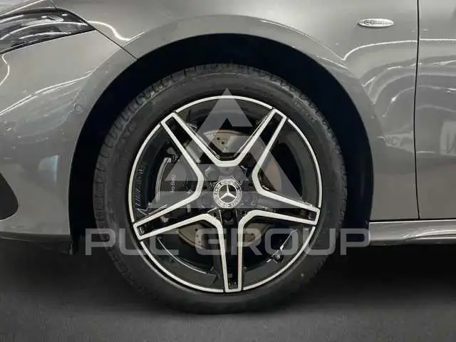 2025 Mercedes Benz A