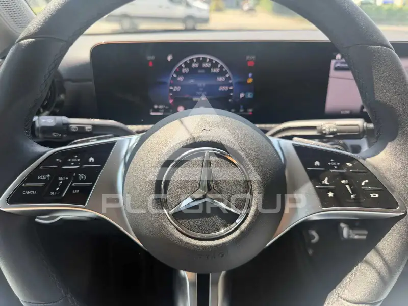 2025 Mercedes Benz A