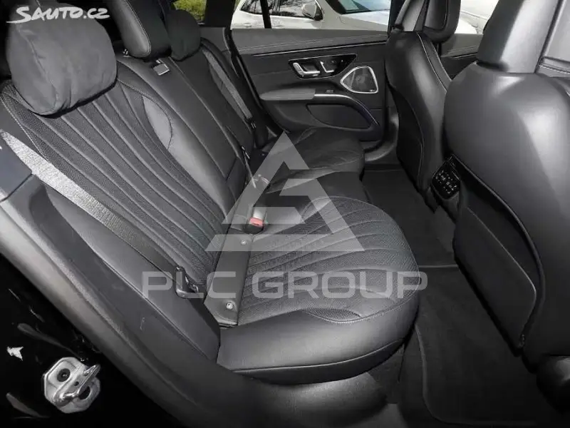 2025 Mercedes Benz Eqs