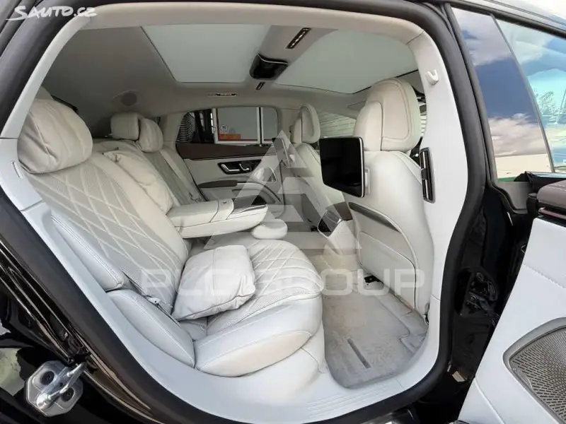 2025 Mercedes Benz Eqs