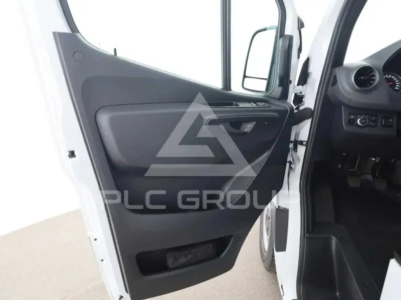 2025 Mercedes Benz Sprinter