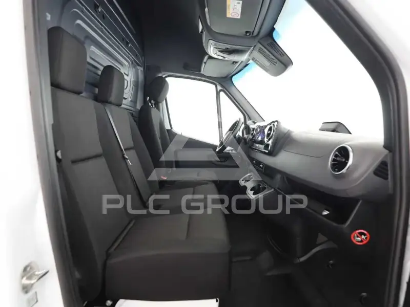 2025 Mercedes Benz Sprinter