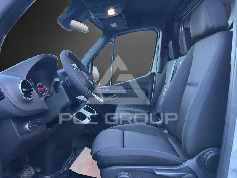2025 Mercedes Benz Sprinter