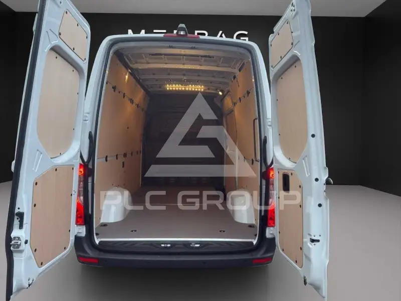 2025 Mercedes Benz Sprinter