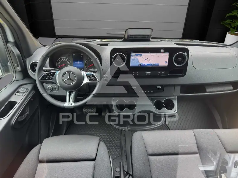 2025 Mercedes Benz Sprinter
