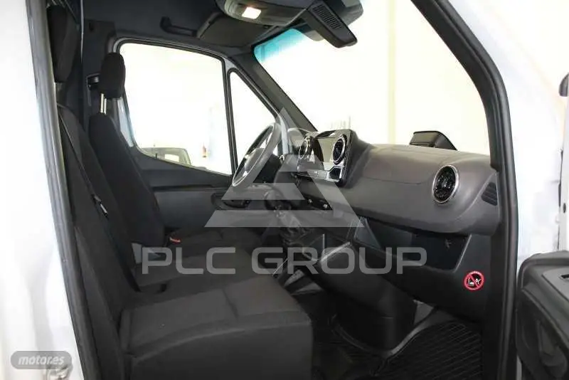 2025 Mercedes Benz Sprinter