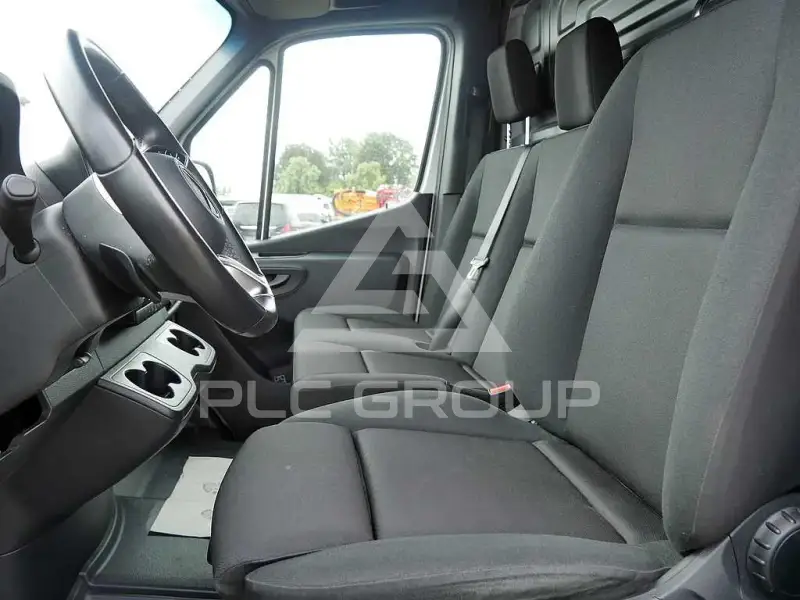 2025 Mercedes Benz Sprinter