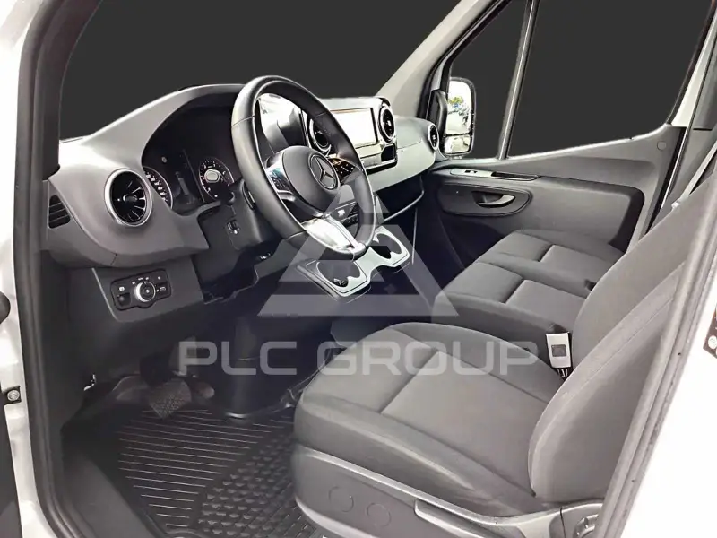 2025 Mercedes Benz Sprinter