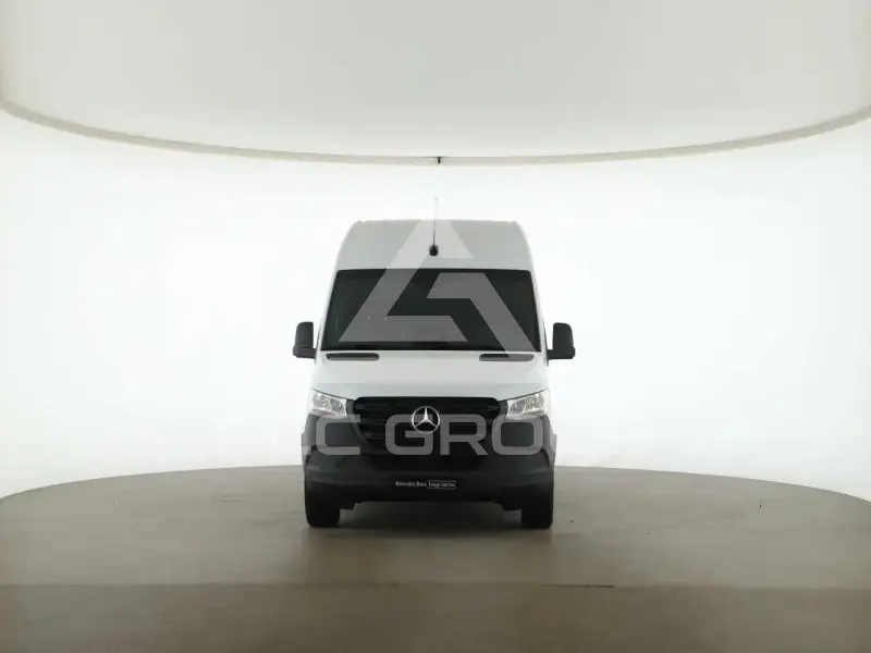 2025 Mercedes Benz Sprinter