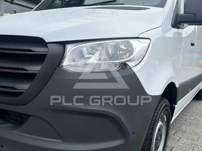 2025 Mercedes Benz Sprinter