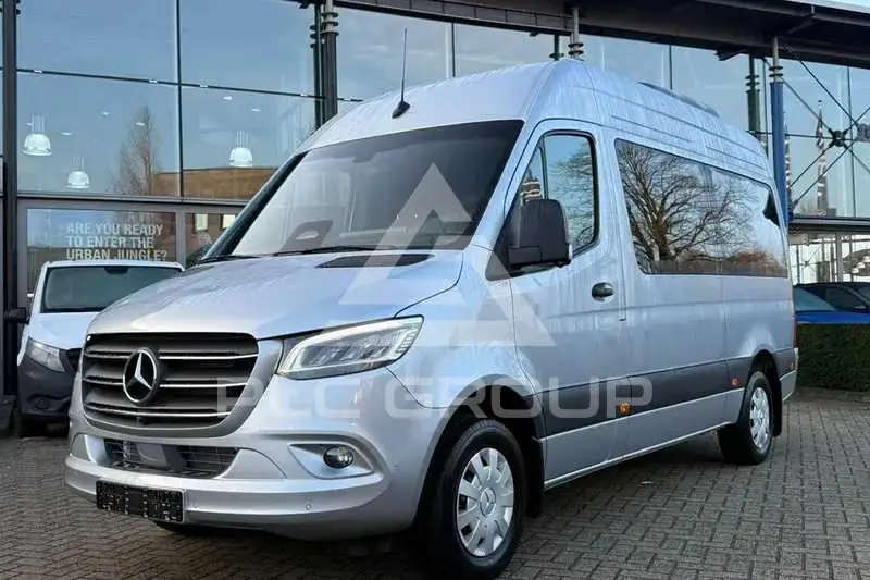 2025 Mercedes Benz Sprinter