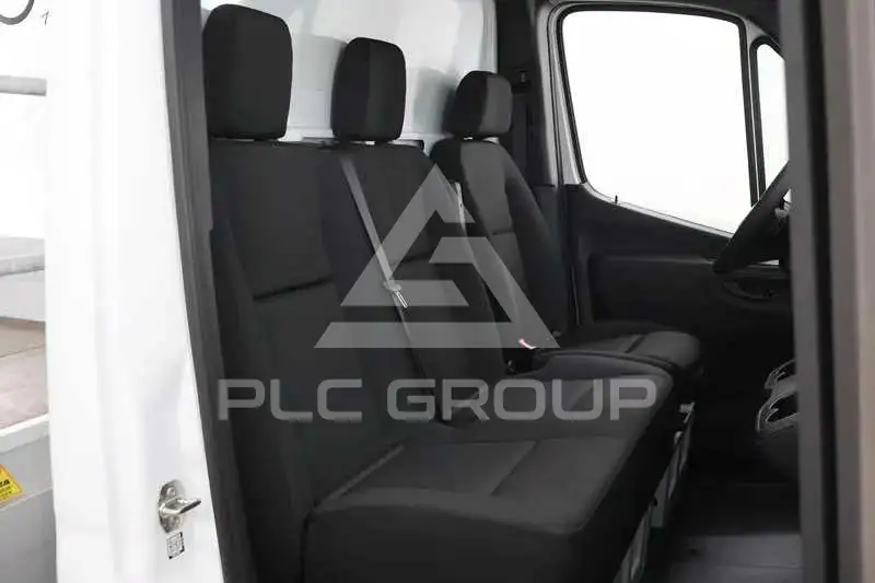 2025 Mercedes Benz Sprinter