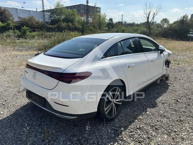 2025 Mercedes Benz EQE