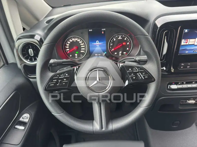 2025 Mercedes Benz Vito