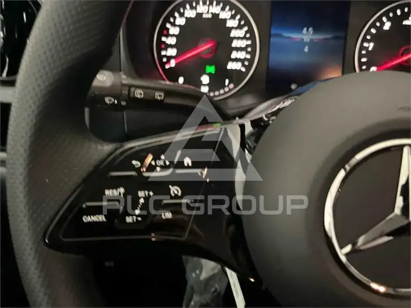 2025 Mercedes Benz Vito