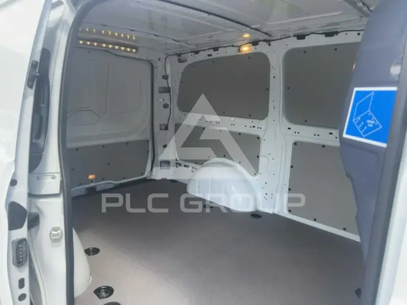 2025 Mercedes Benz Vito