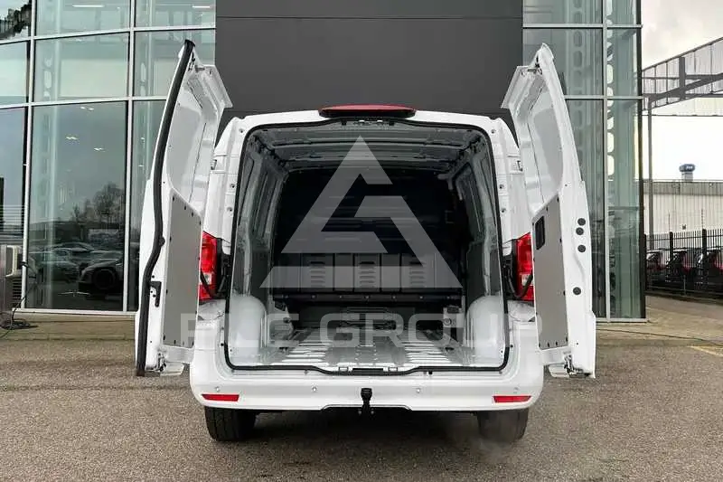 2025 Mercedes Benz Vito
