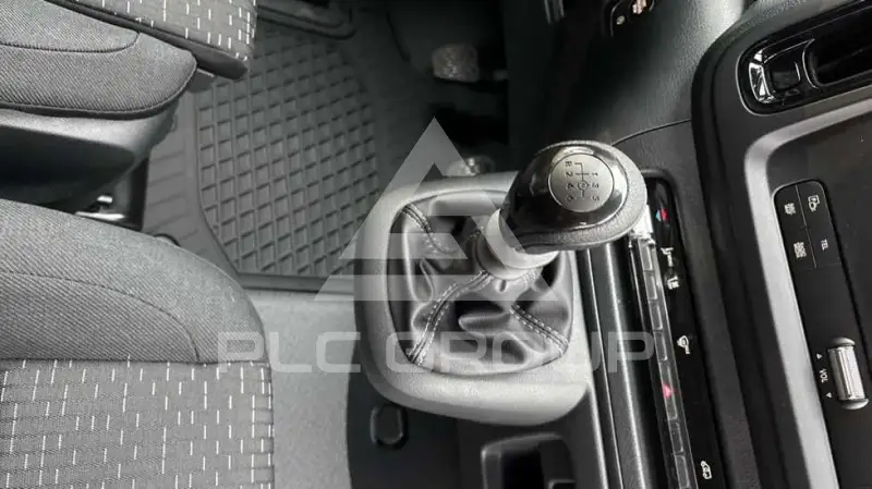2025 Mercedes Benz Vito