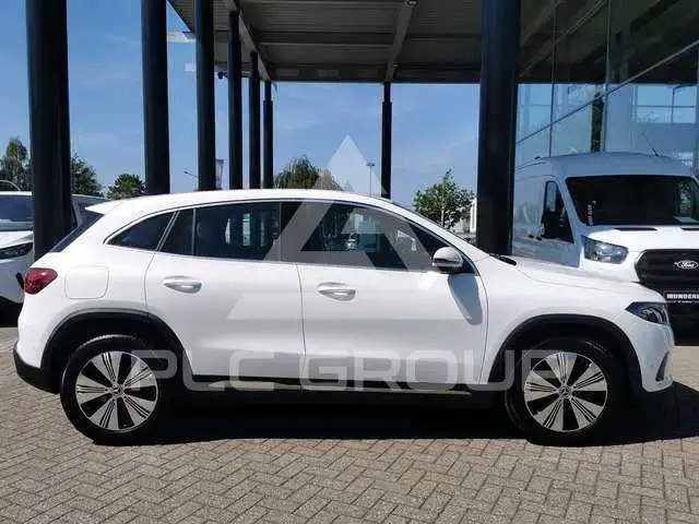 2025 Mercedes Benz EQA